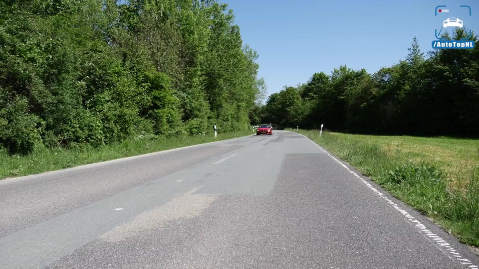 NEW! BMW Z4 M40i LOUD! Exhaust SOUND Revs u0026 ONBOARD by AutoTopNL